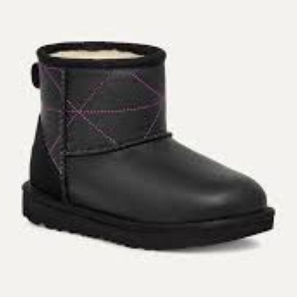 UGG Classic Mini Pearlized Black Leather Ankle Boots Women Size 6 - Picture 1 of 9